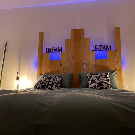 Reve De Panda Avec Sauna Et Jacuzzi Privatif Апартаменты