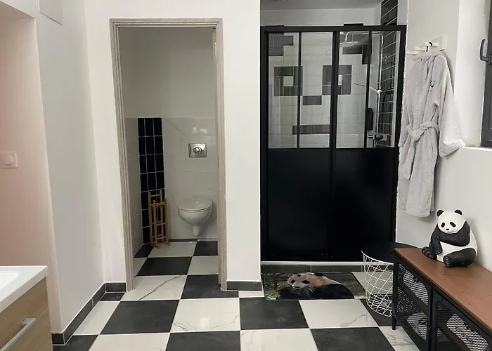 Apartment Reve De Panda Avec Sauna Et Jacuzzi Privatif *